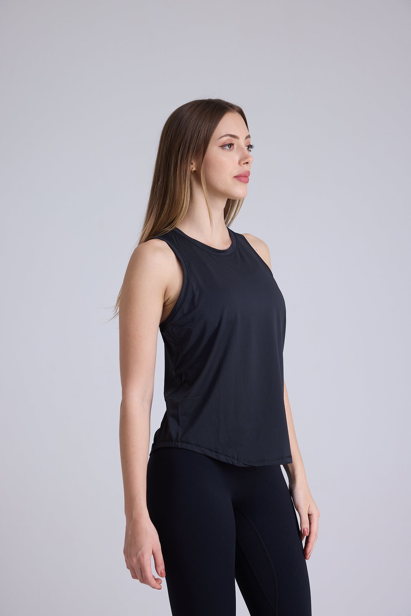 Daily Essence Cover Tank in Black