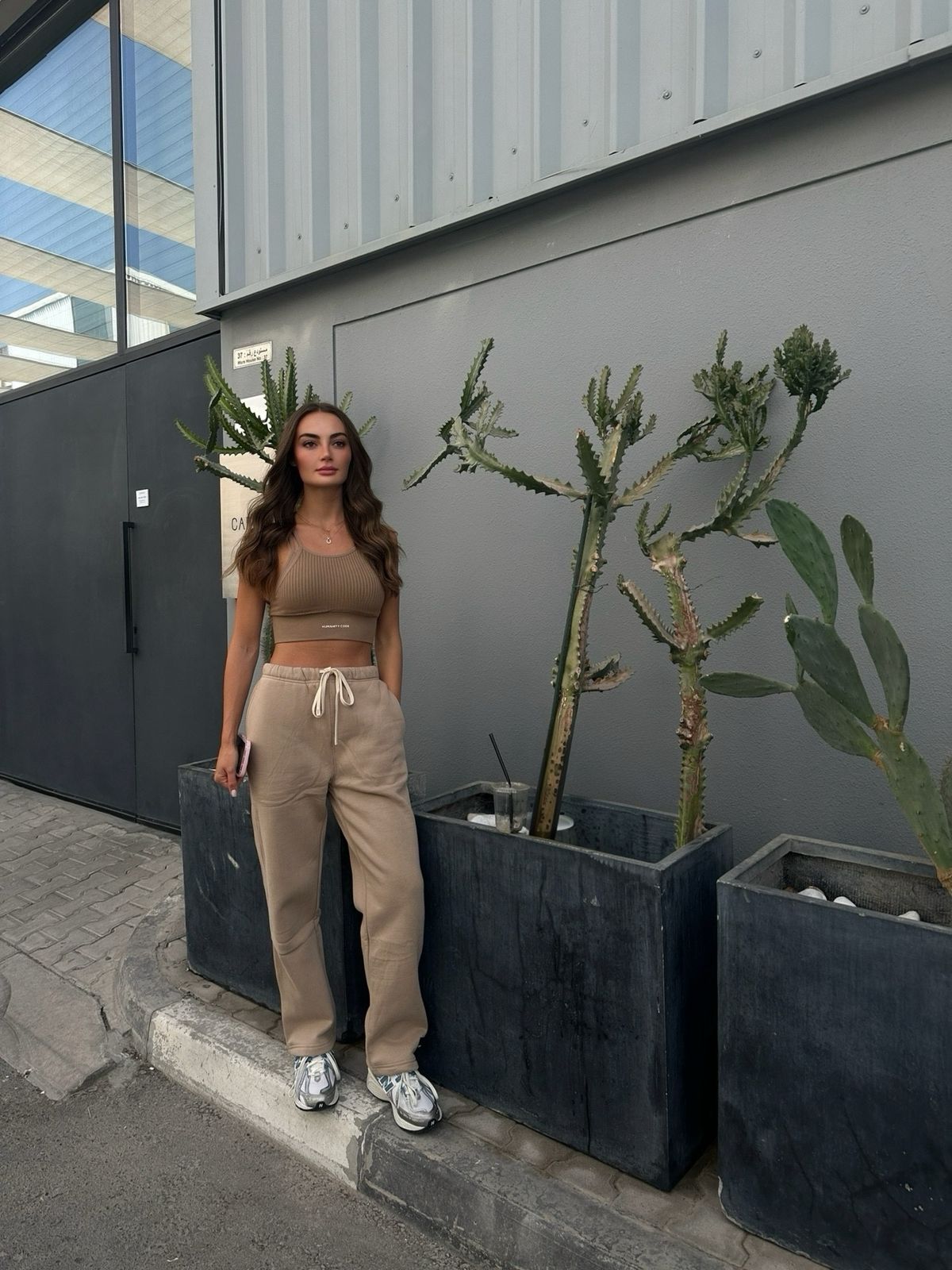 Straight Leg Fleece Sweatpant  — nude almond